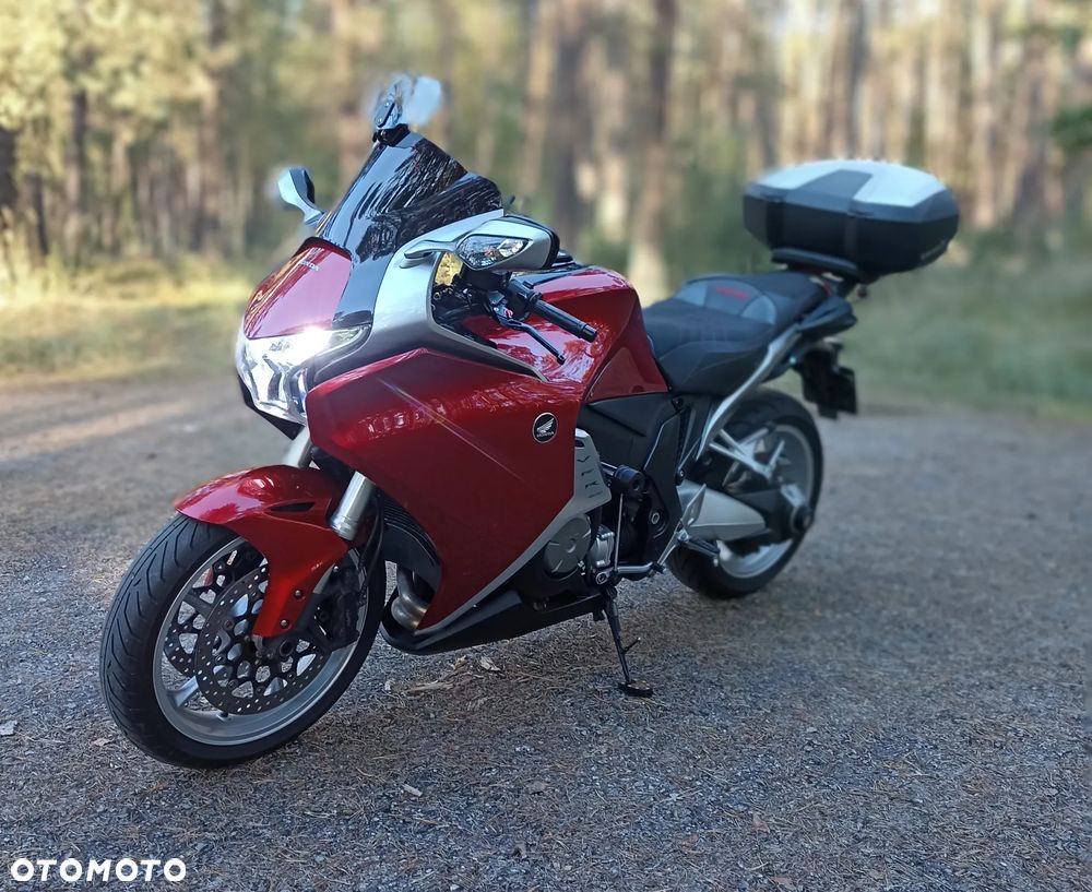 Honda VFR - 7