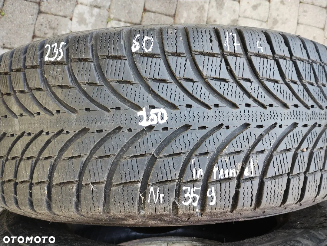 Michelin 235/60/17 nr 359 - 2
