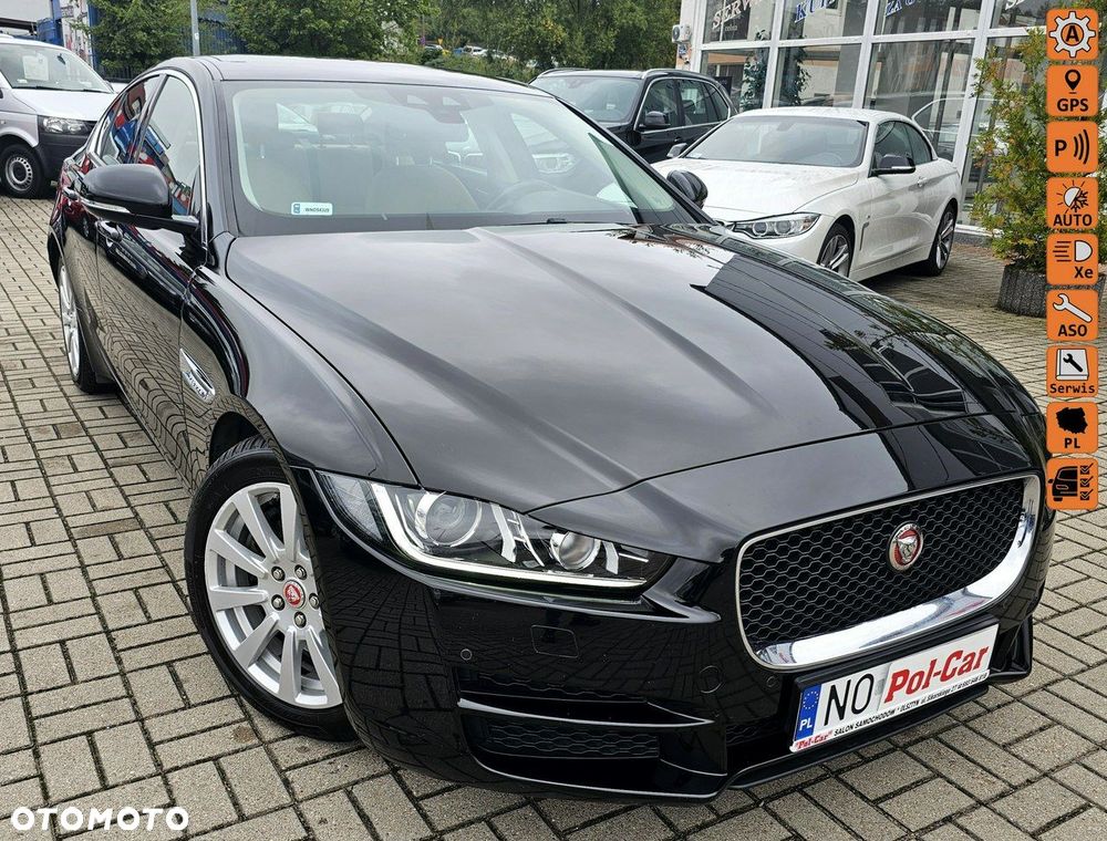 Jaguar XE 2.0 D AWD Portfolio - 1