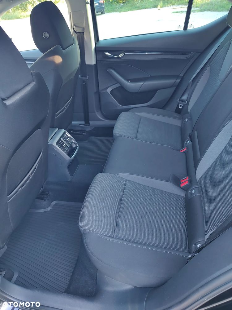 Skoda Octavia 1.5 TSI ACT Ambition - 9