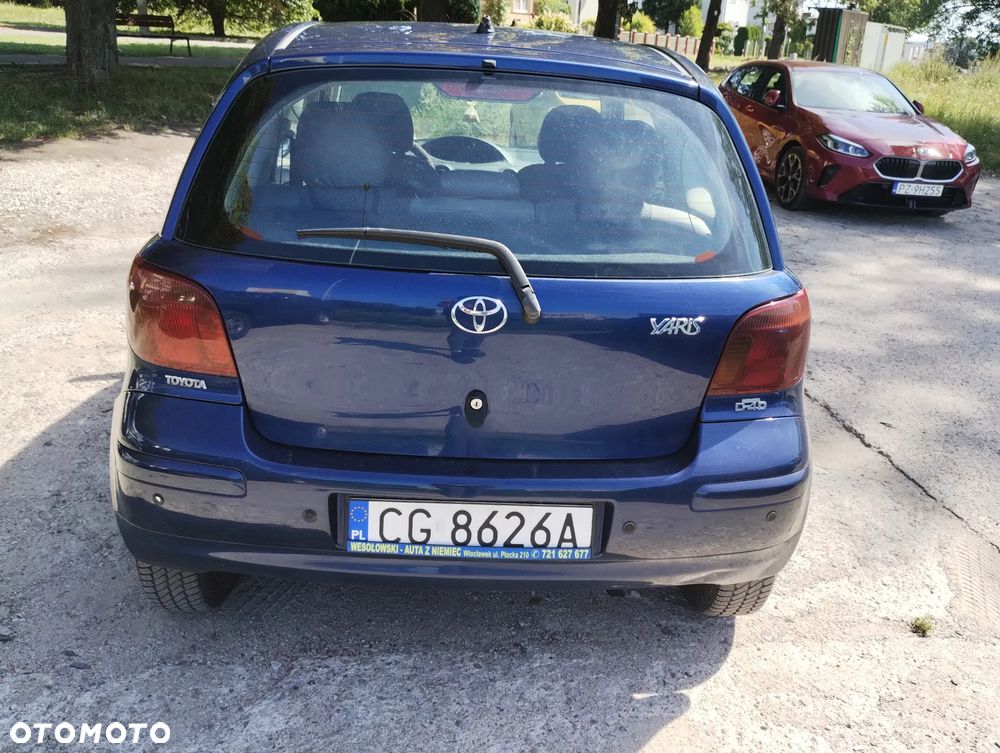 Toyota Yaris 1.4 D-4D Base - 5