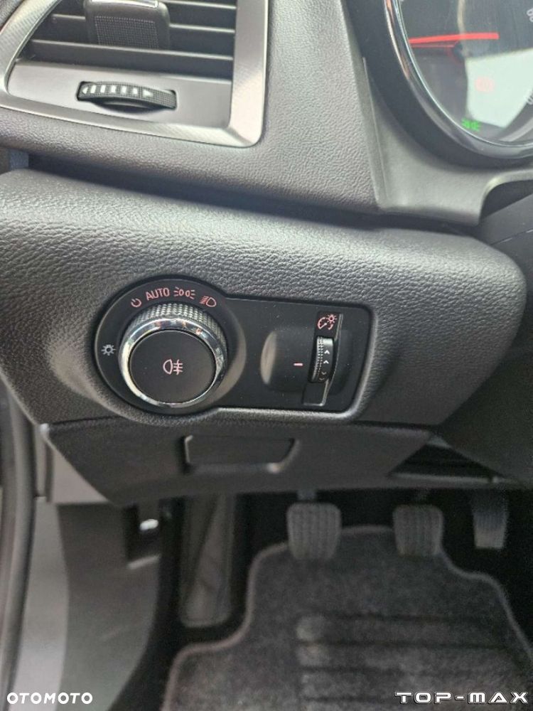 Opel Astra - 34