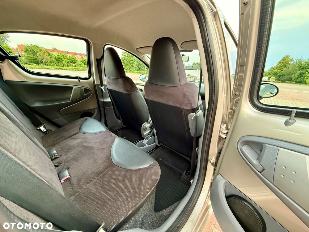 Toyota Aygo Multi Mode ckIN2U - 20