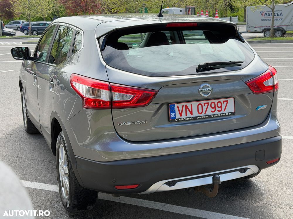 Nissan Qashqai 1.6 DCI N-Connecta - 4