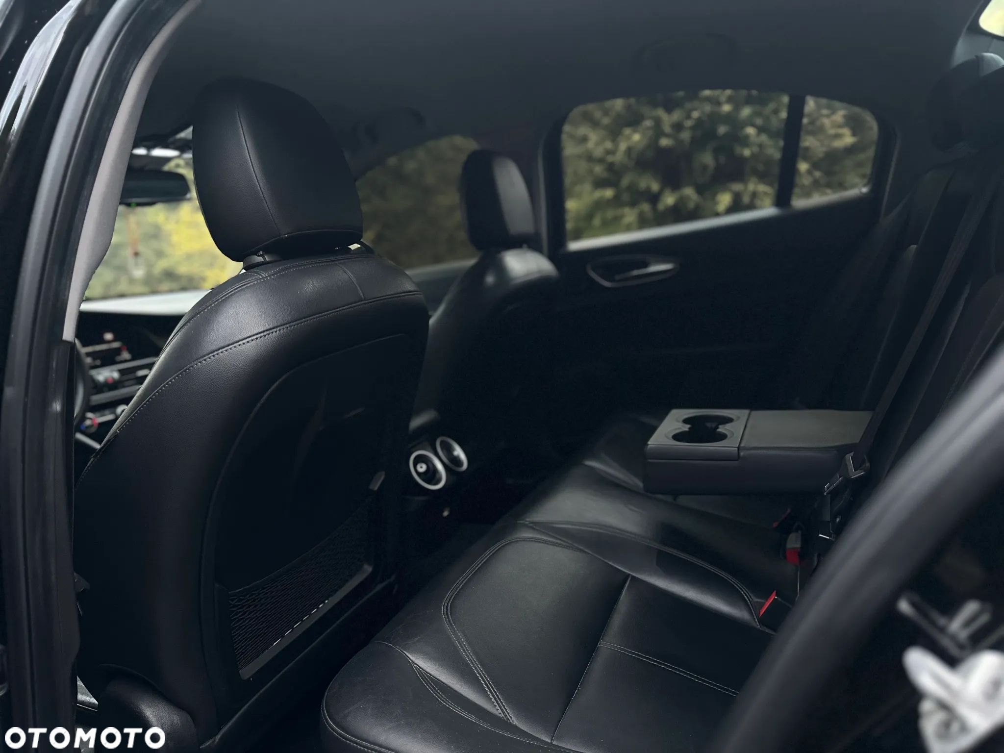 Alfa Romeo Giulia 2.0 Turbo 16V AT8 Veloce - 11