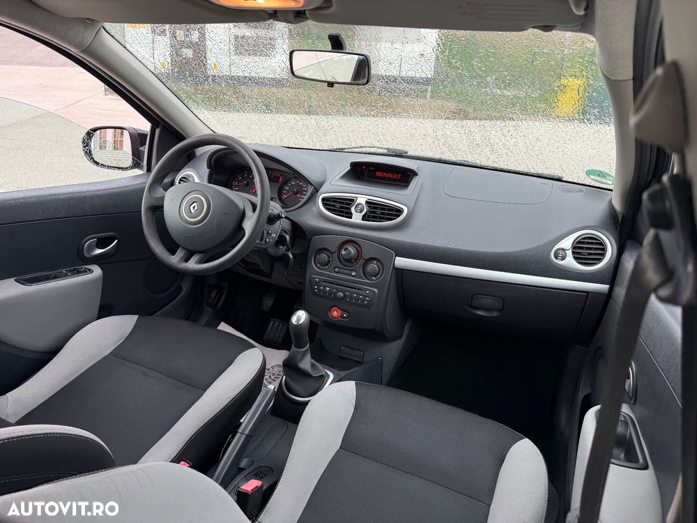 Renault Clio 1.2 16V 75 Dynamique - 5
