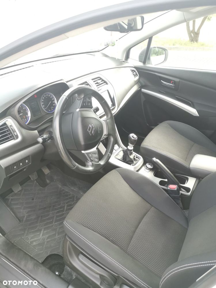 Suzuki SX4 S-Cross - 10
