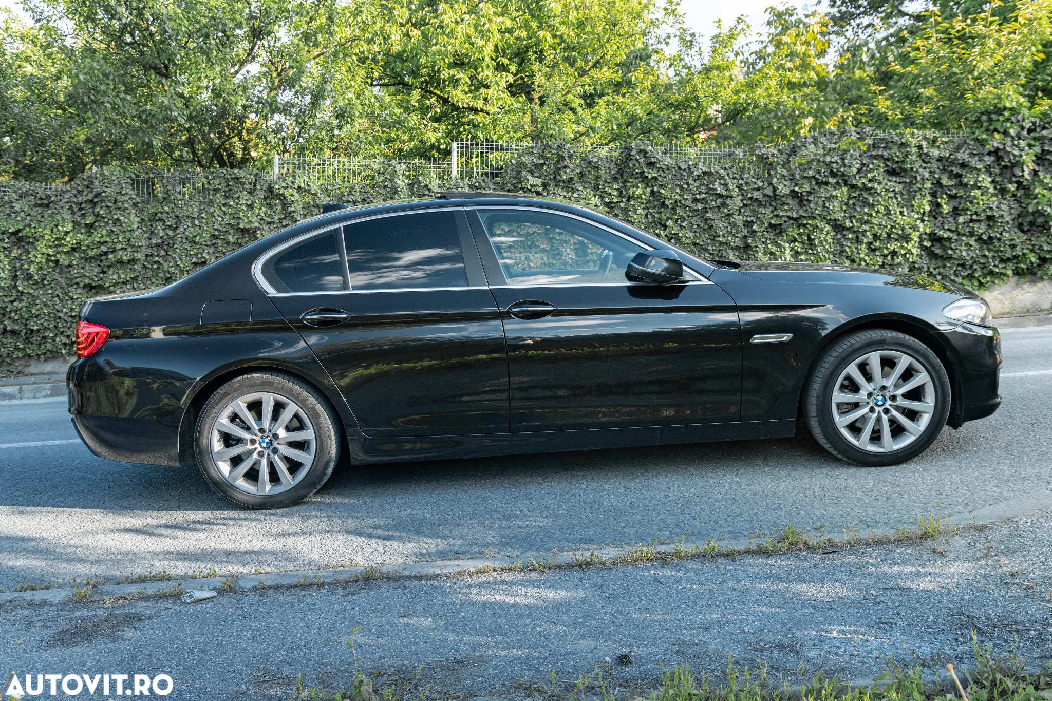 BMW Seria 5 520d xDrive - 6