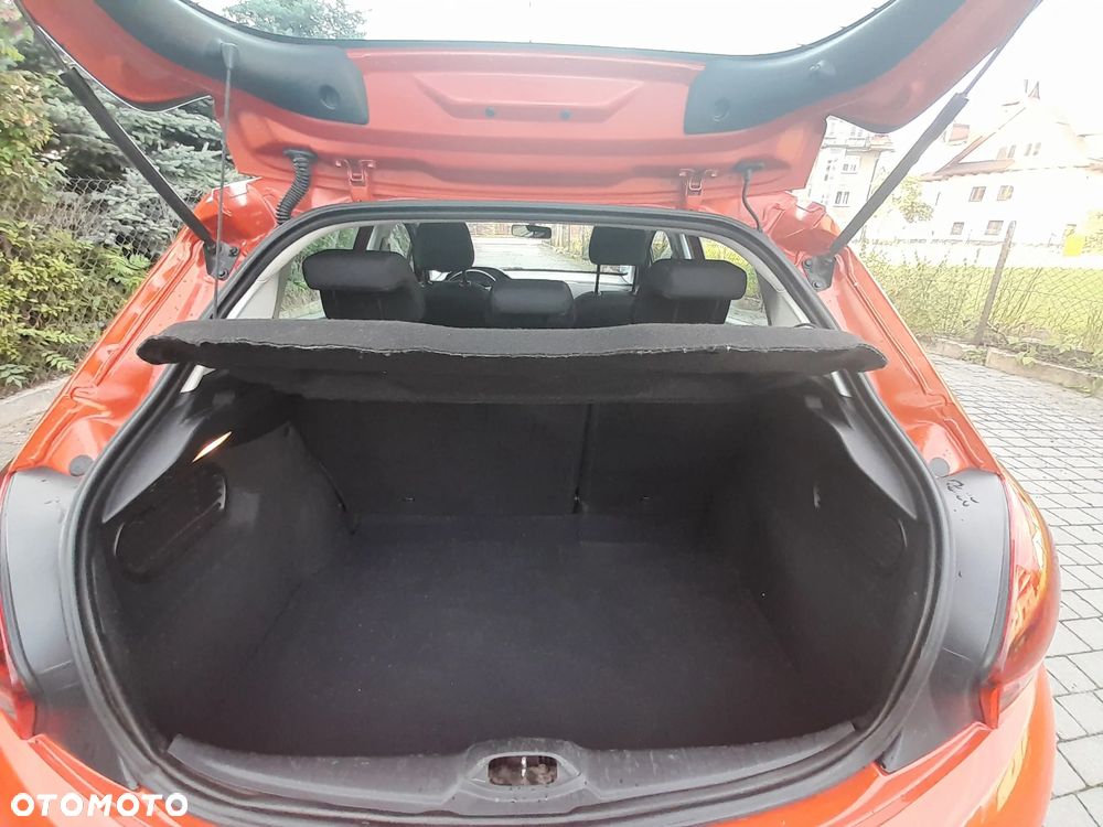 Peugeot 208 PureTech 82 Start & Stop Style - 10