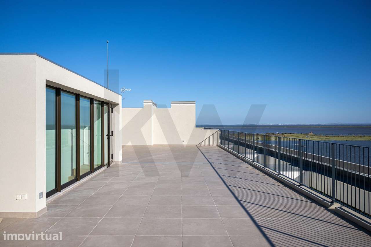 Penthouse T3 com rooftop privativo, jacuzzi e vista frontal sobre o Te - Grande imagem: 3/52