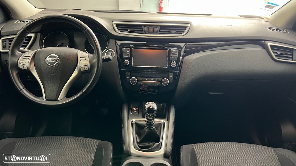 Nissan Qashqai 1.2 DIG-T N-Connecta RS+PS 18 - 17