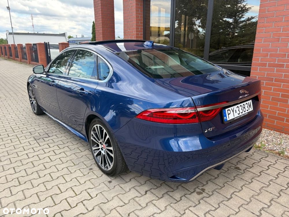 Jaguar XF 2.0 P300 AWD R-Dynamic S - 4
