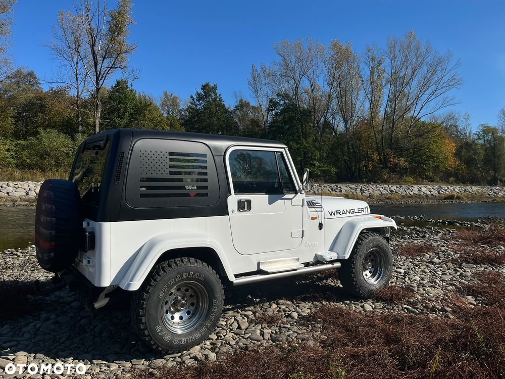 Jeep Wrangler 2.5L - 28