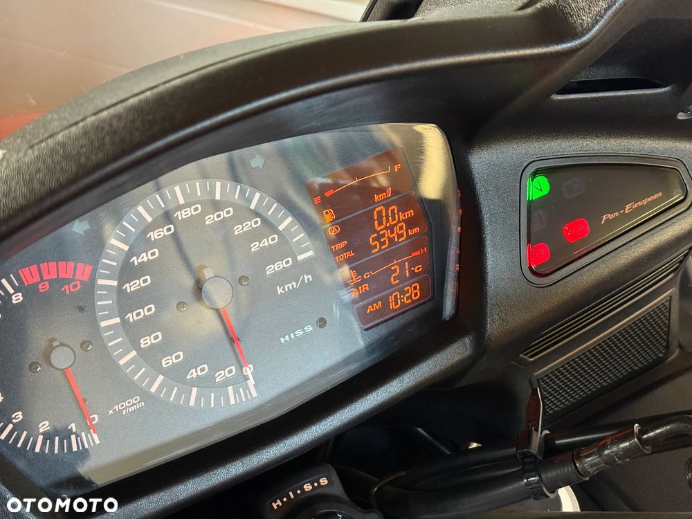 Honda ST - 39