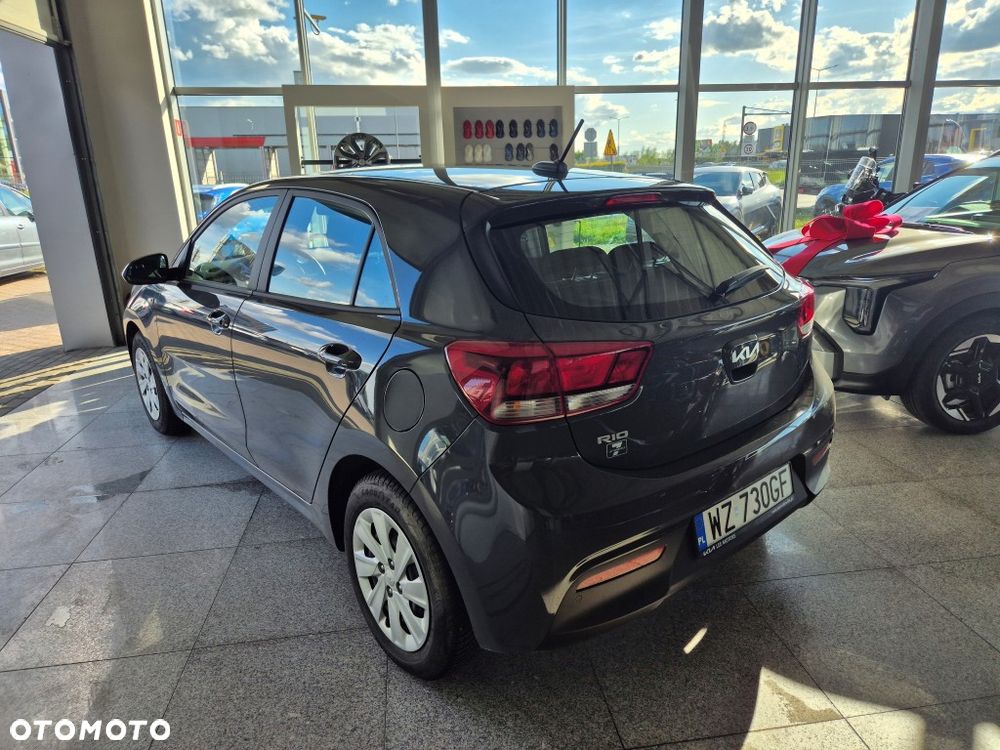 Kia Rio 1.2 M - 9