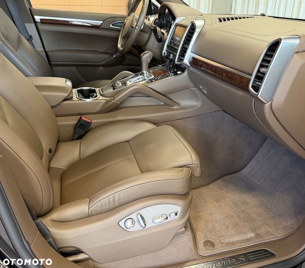Porsche Cayenne S Tiptronic S - 12