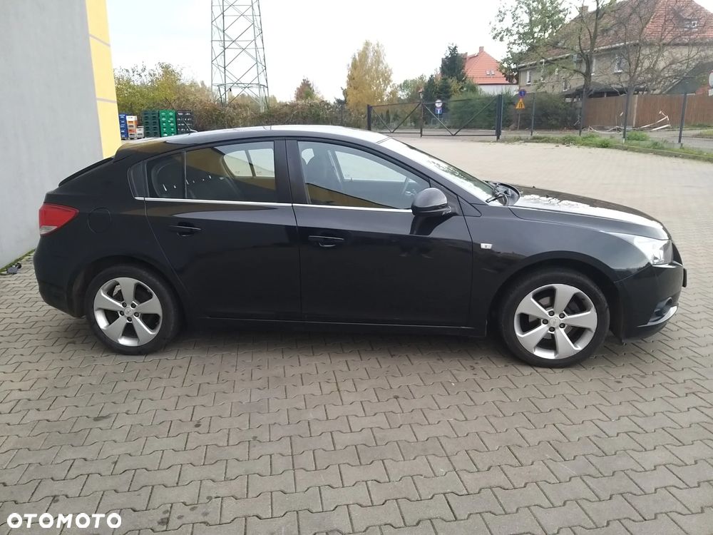 Chevrolet Cruze 1.8 LT - 3