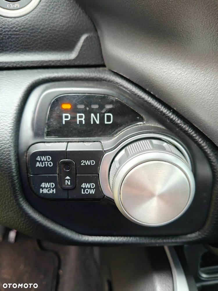 RAM 1500 5.7 Crew Cab Bighorn - 16