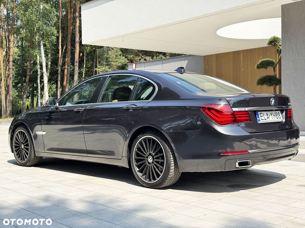 BMW Seria 7 740d xDrive Edition Exclusive - 15