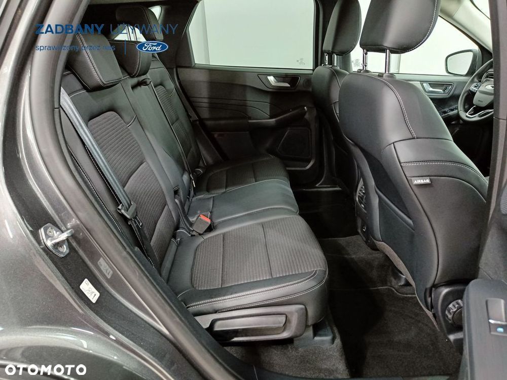 Ford Kuga 2.0 EcoBlue 4x4 TITANIUM X - 32