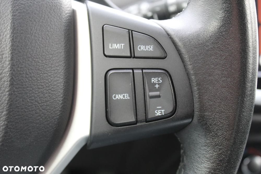 Suzuki SX4 S-Cross 1.0 T Premium - 27