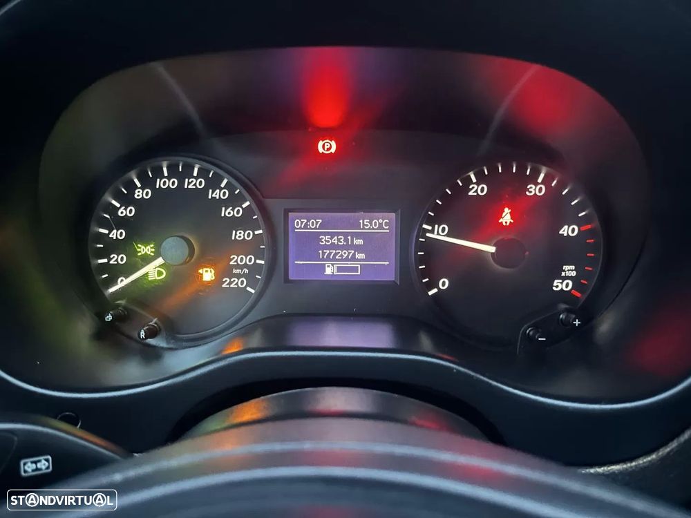 Mercedes-Benz Vito Tourer - 23