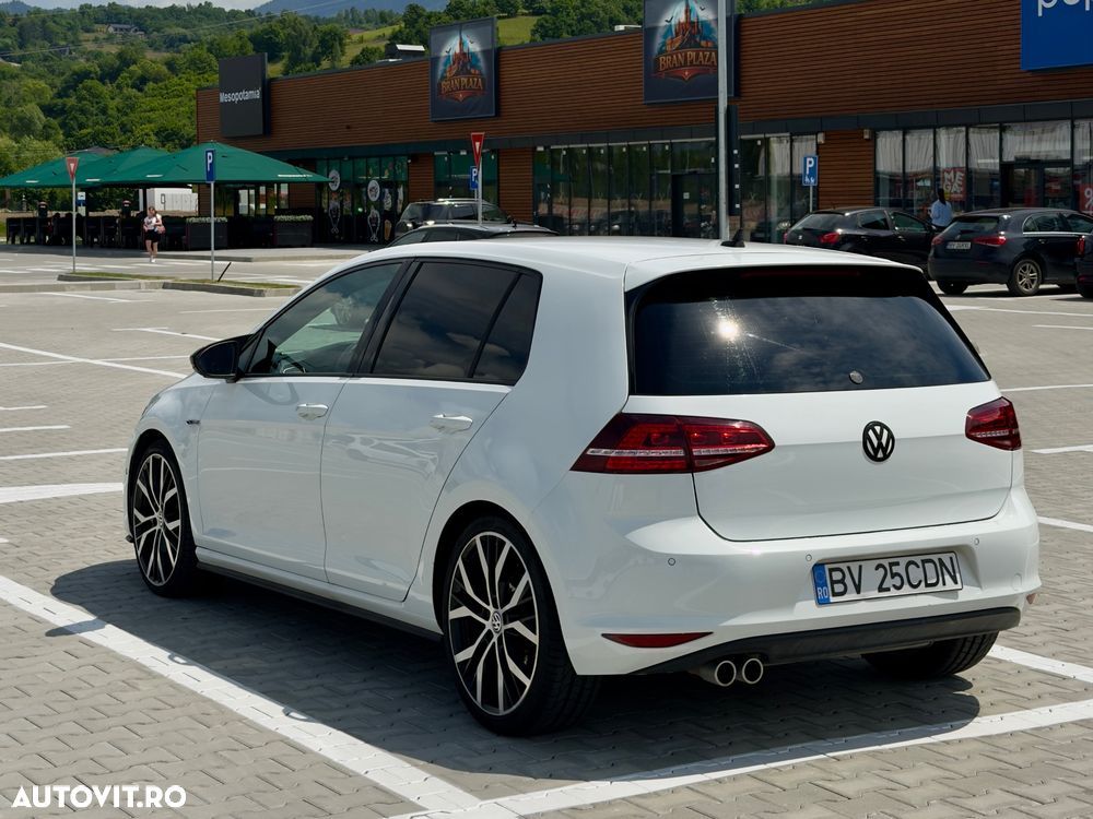 Volkswagen Golf GTD 2.0 TDI SCR DSG - 4
