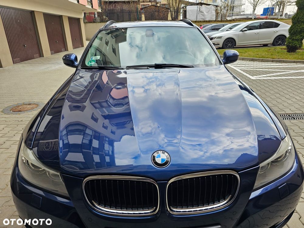 BMW Seria 3 ver-320d-dpf - 8