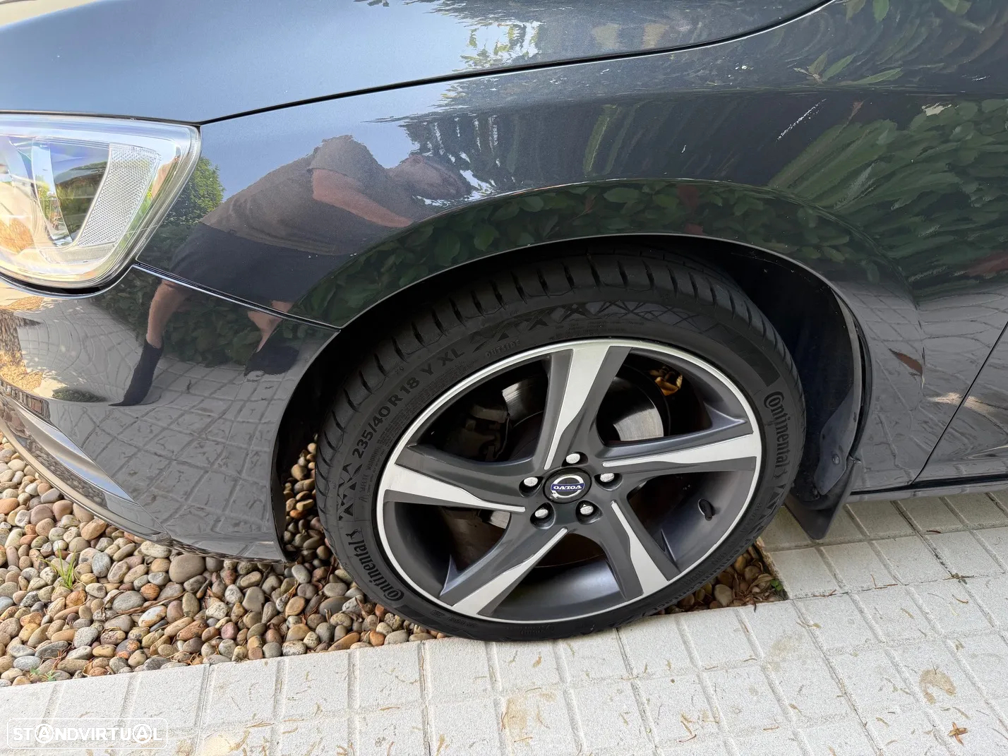 Volvo V60 2.0 D4 R-Design - 17