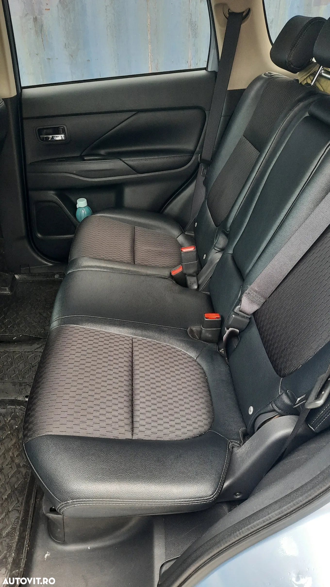 Mitsubishi Outlander 2.0 4WD Plug-In Hybrid - 7