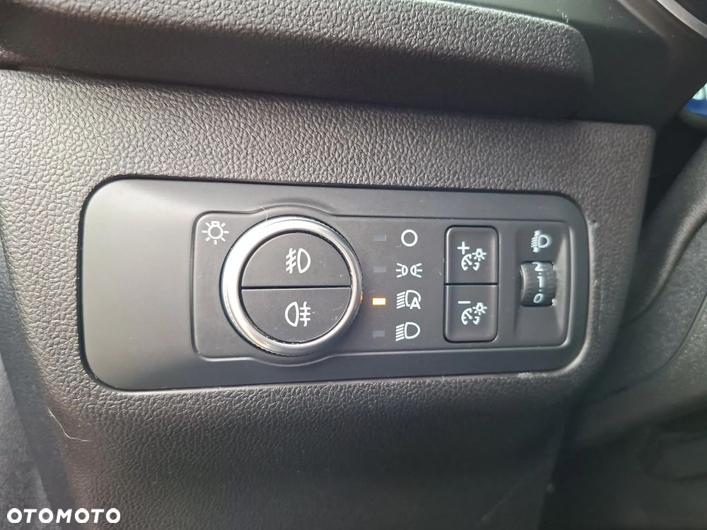 Ford Kuga 2.5 FHEV FWD Titanium - 18