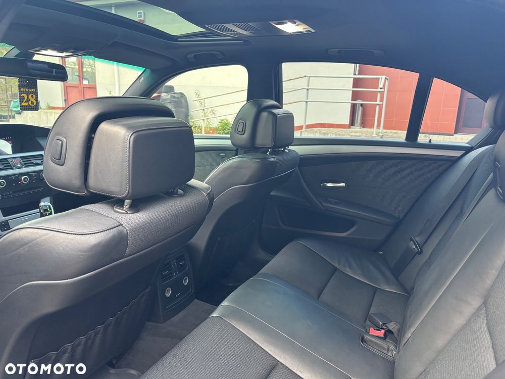 BMW Seria 5 530d Edition Exclusive - 17
