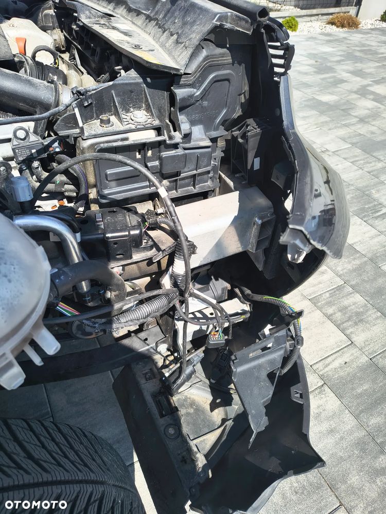 Peugeot 2008 BlueHDi 110 Active - 12