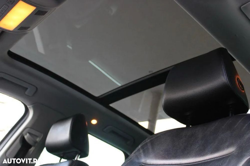 Volkswagen Touareg - 4