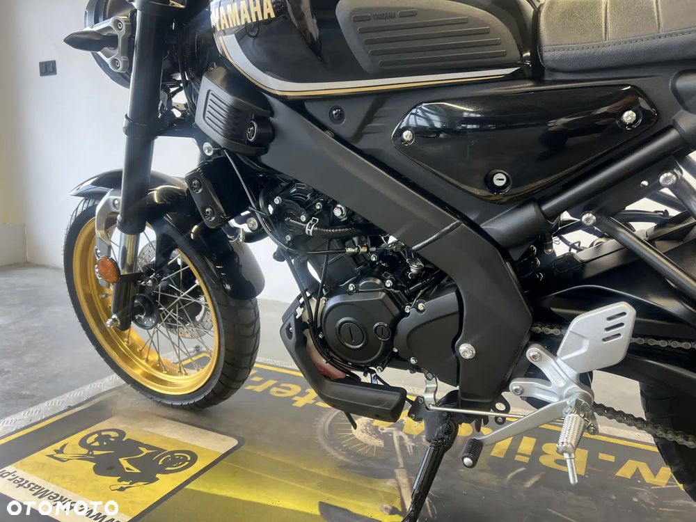 Yamaha XSR - 13