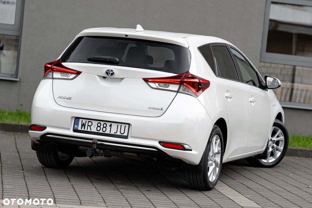 Toyota Auris 1.8 HSD Luna - 16