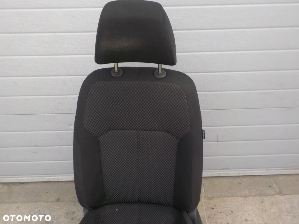 VOLKSWAGEN PASSAT B7 FOTEL LEWY PRZÓD PRZEDNI - 3