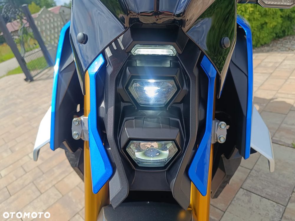 Suzuki GSX 1000 - 15