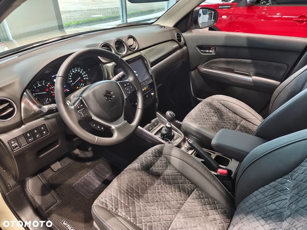 Suzuki Vitara 1.4 Boosterjet mHEV Elegance 4WD - 20