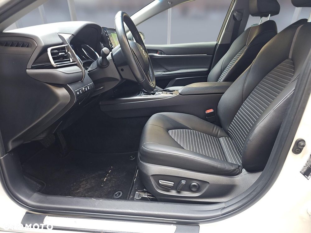 Toyota Camry 2.5 Hybrid Prestige CVT - 9