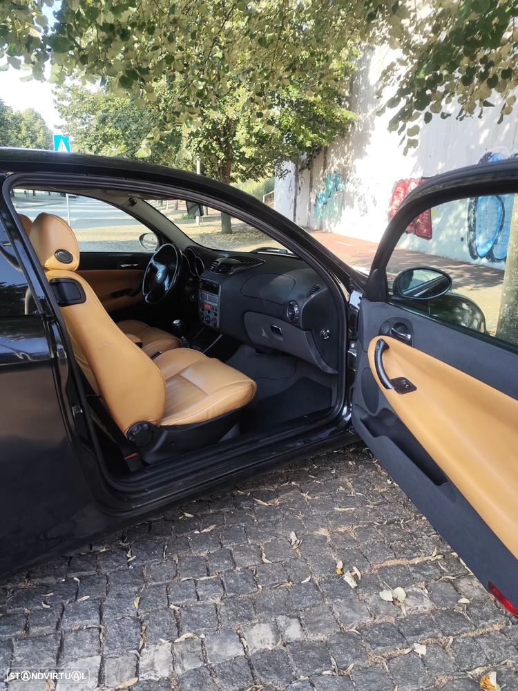 Alfa Romeo 147 1.9 JTD Plus - 3