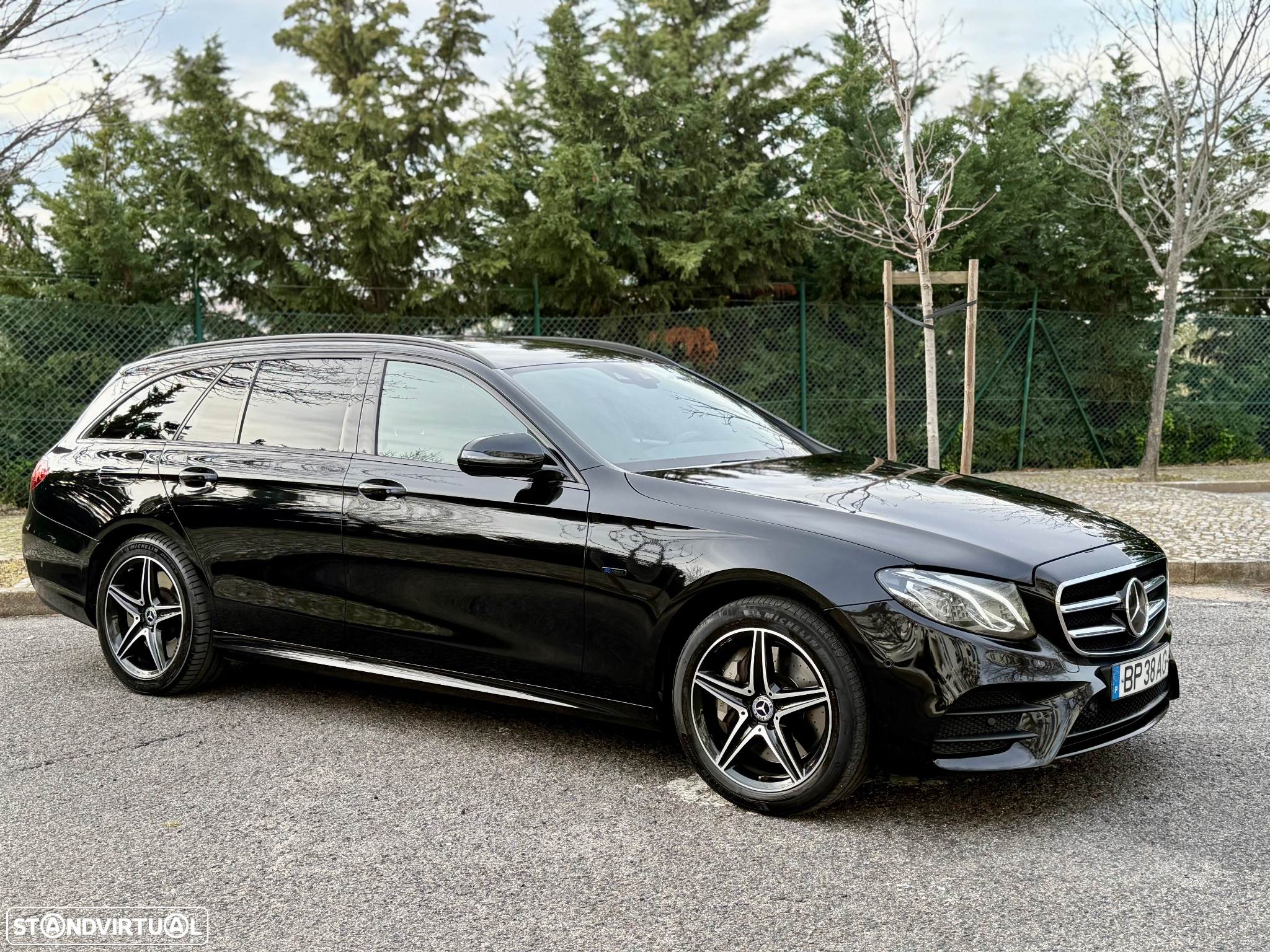 Mercedes-Benz E 300 de AMG Line - 6
