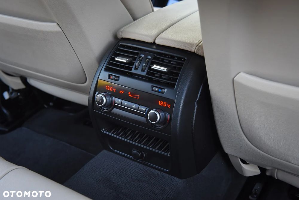 BMW Seria 5 520d - 4