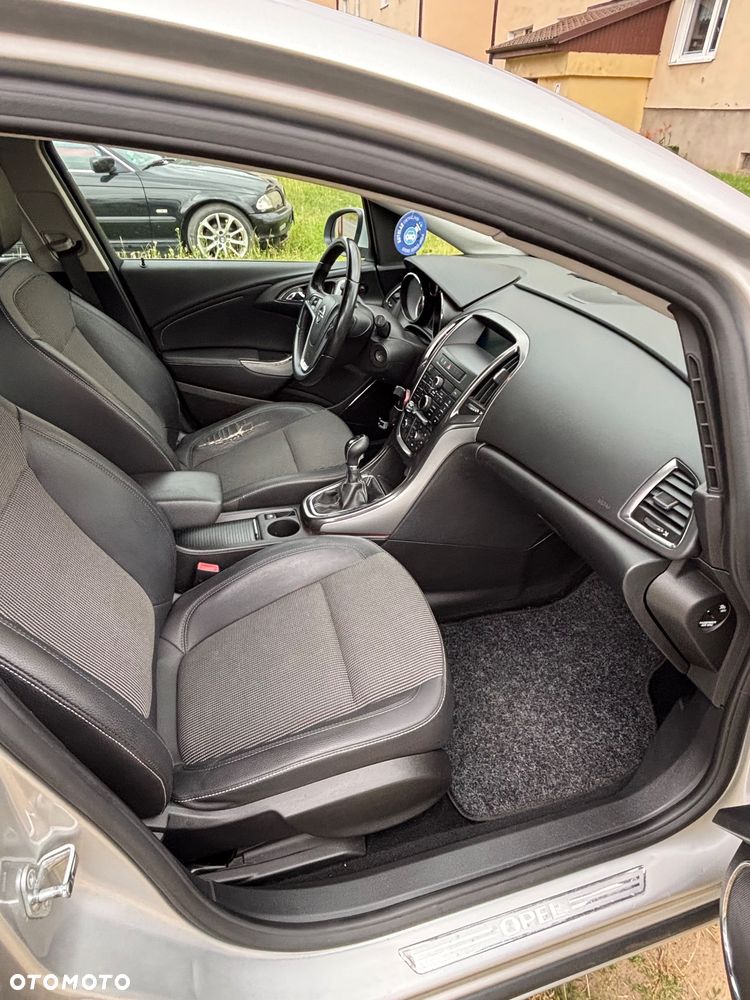 Opel Astra - 9