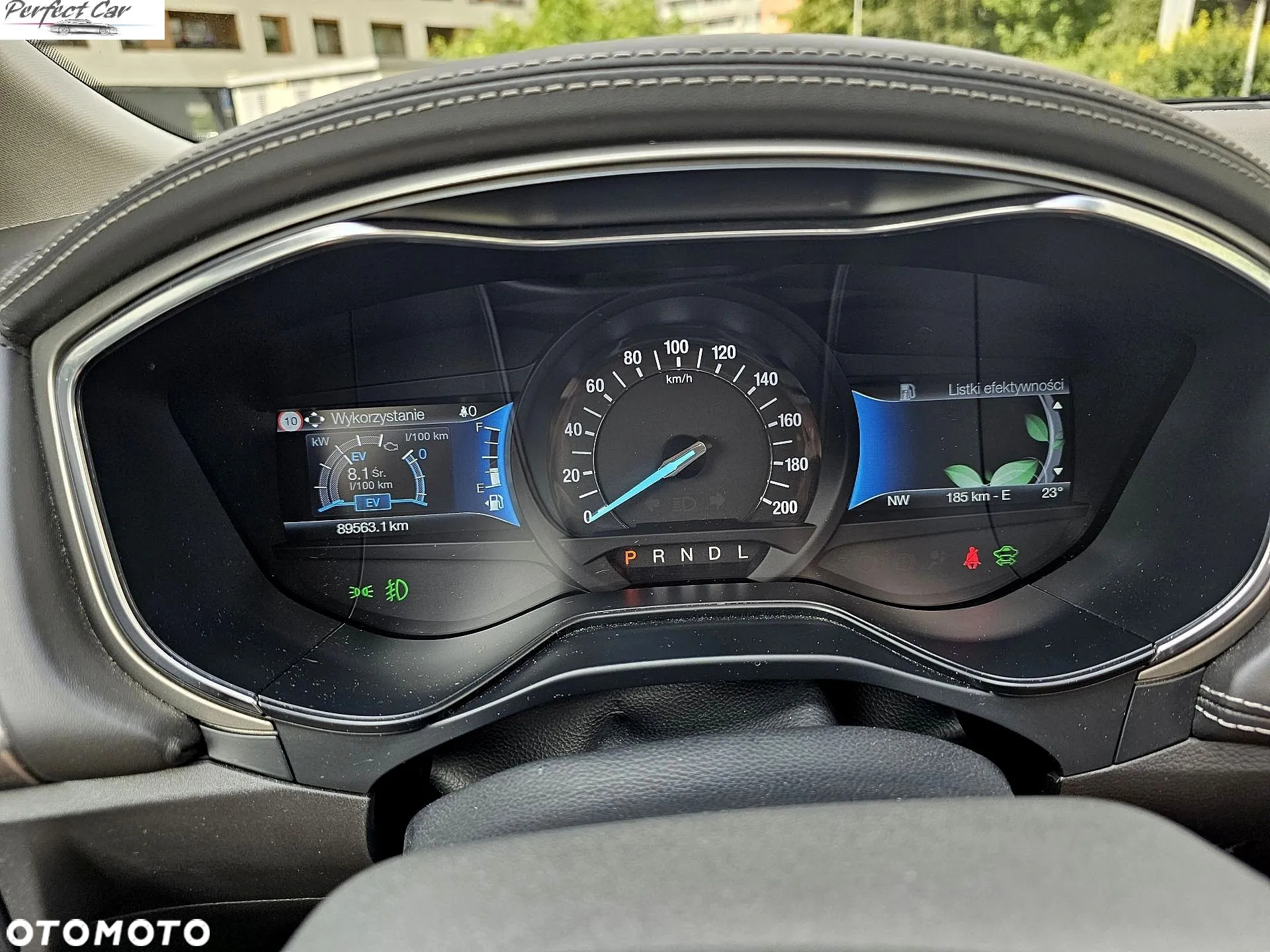 Ford Mondeo Vignale 2.0 Hybrid - 17