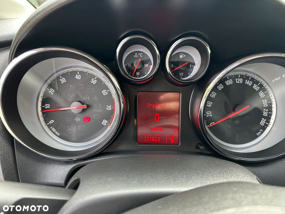 Opel Astra - 36