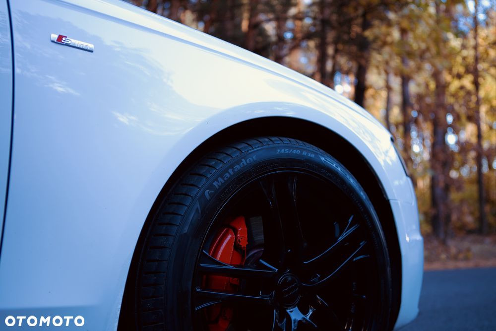 Audi A4 Avant 2011 photo 3