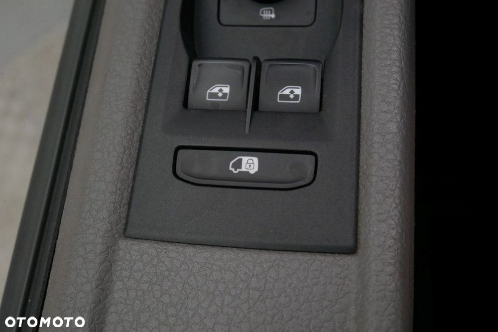 Volkswagen Transporter 2.0 Tdi 6-Biegowa 150km 3400 - 19