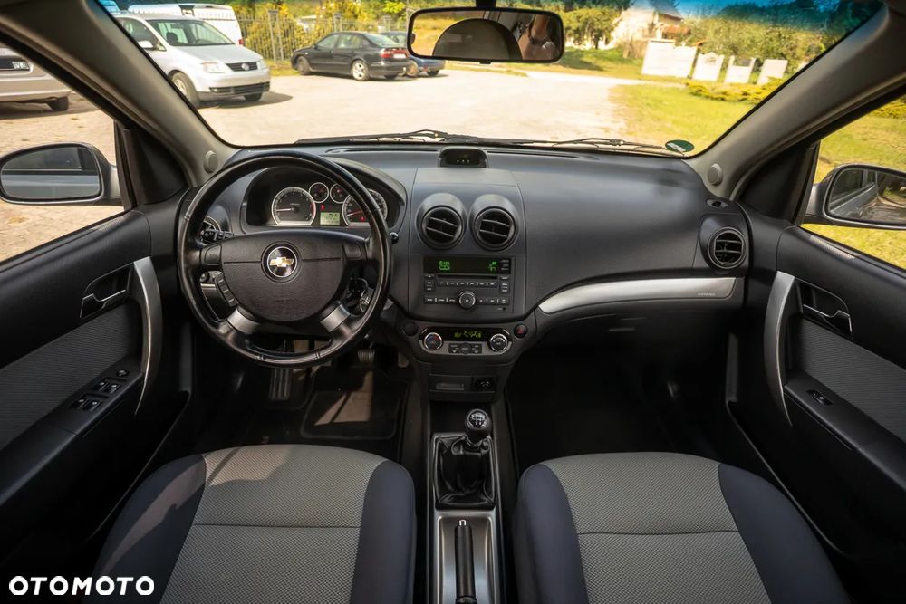 Chevrolet Aveo 1.4 LT - 30