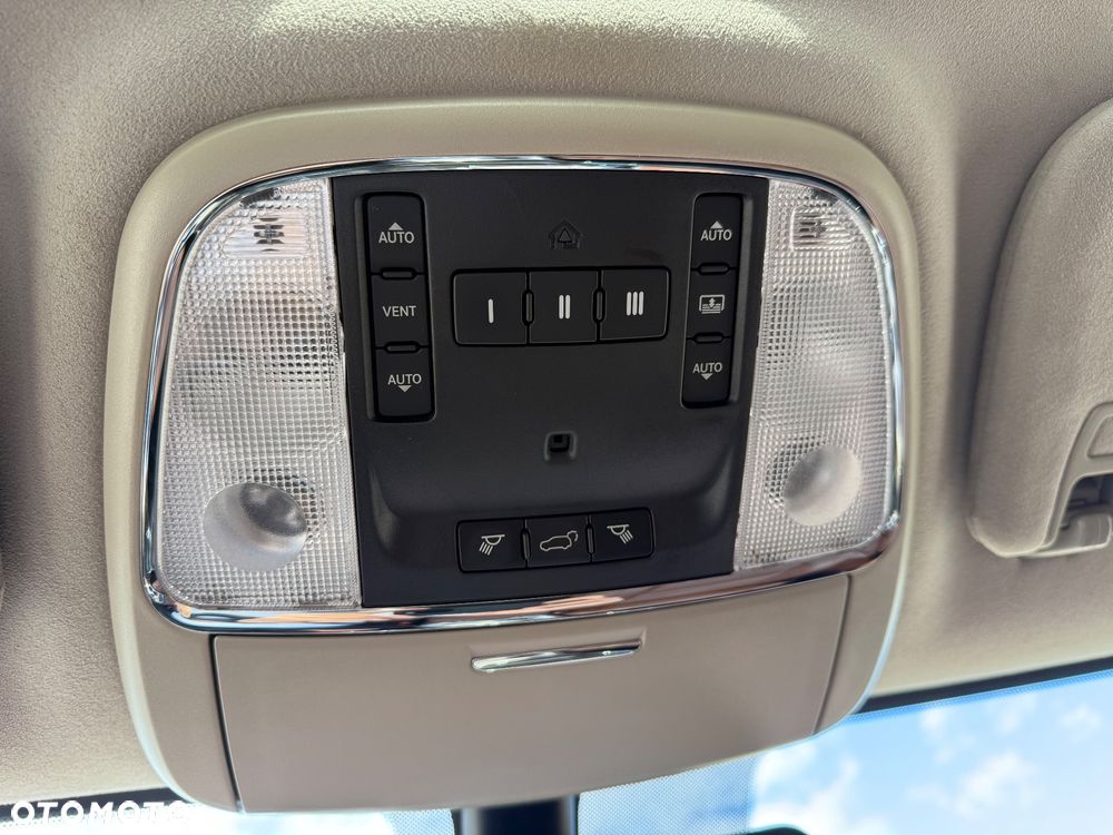 Jeep Grand Cherokee 5.7 V8 HEMI Summit - 30